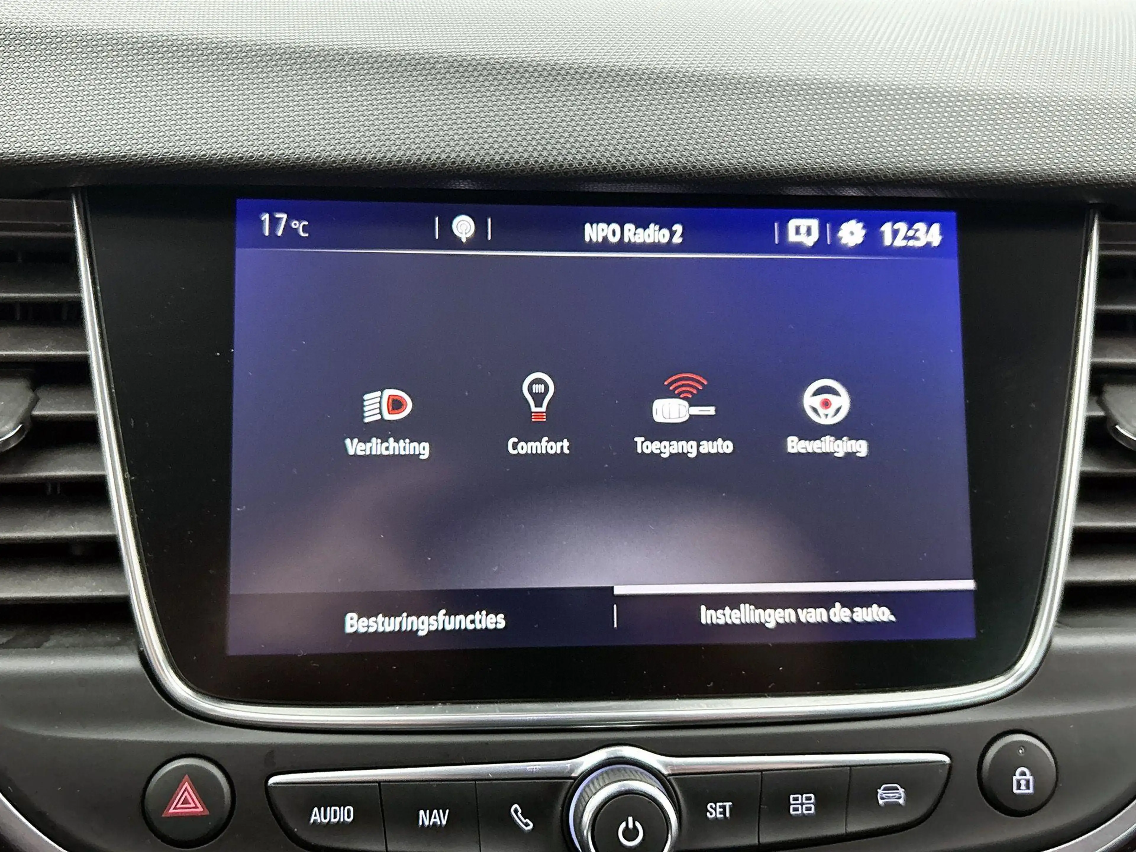 Opel Crossland X 1.2 Turbo Online Edition — photo 10