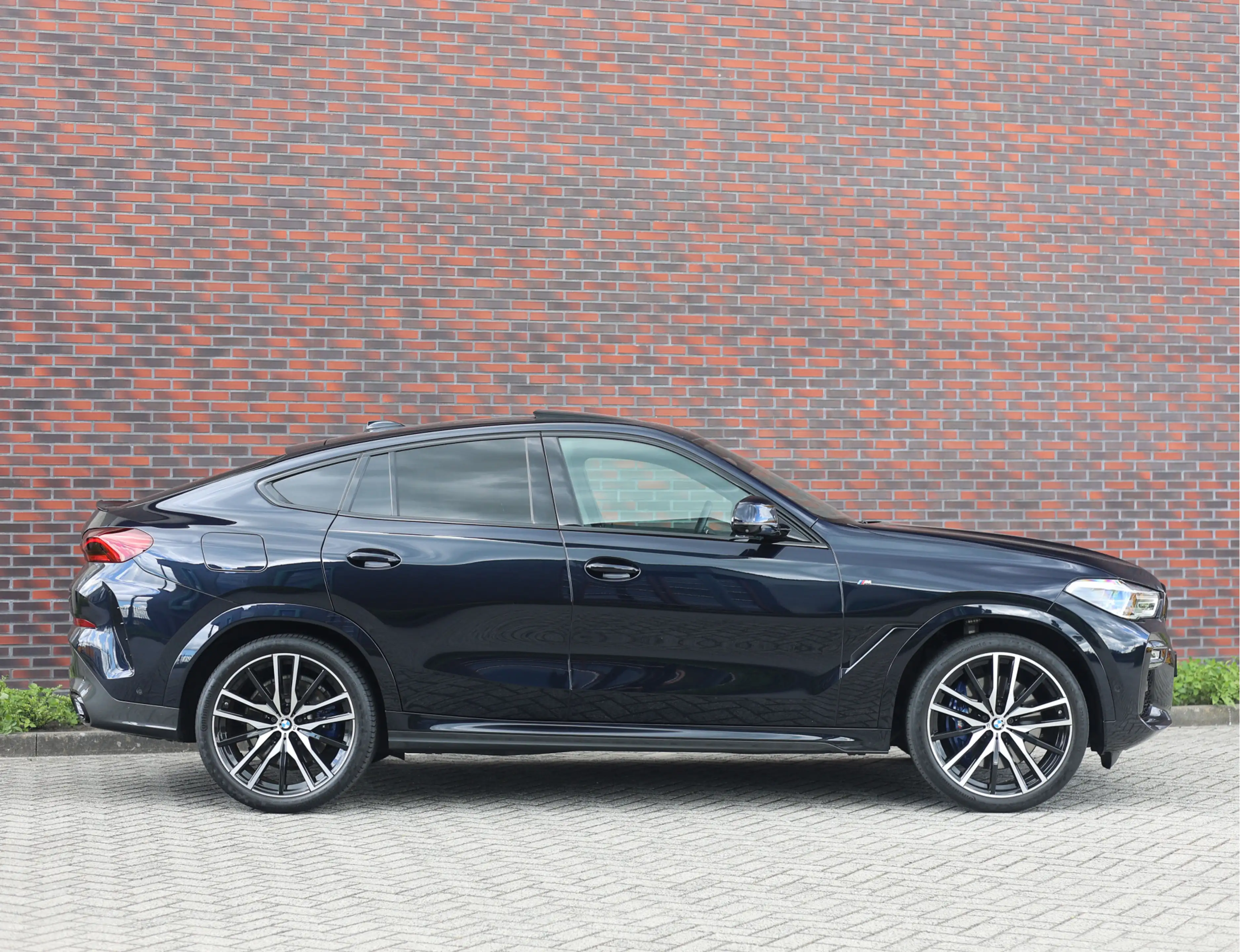 BMW X6 40i xDrive | Pano - Massage - Bowers & Wilkins — photo 14