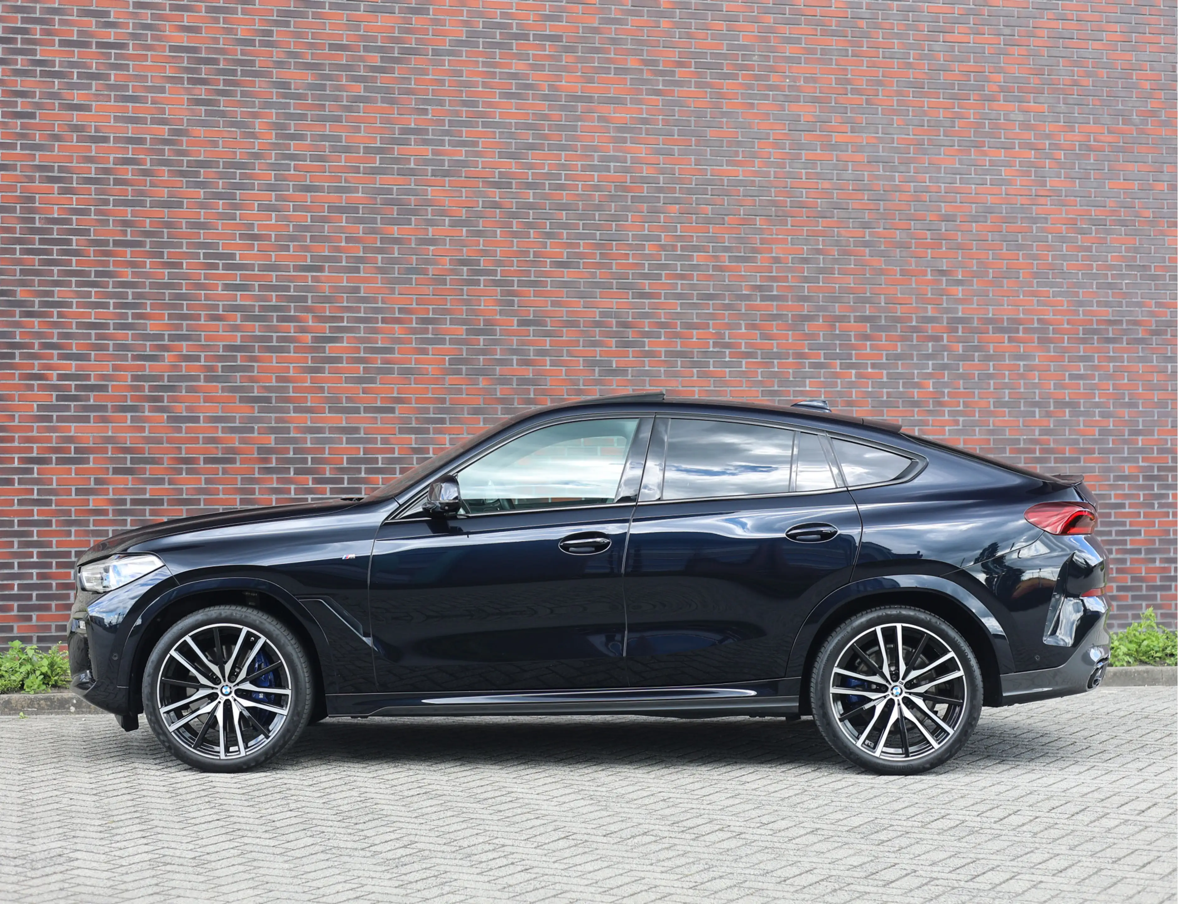 BMW X6 40i xDrive | Pano - Massage - Bowers & Wilkins — photo 15