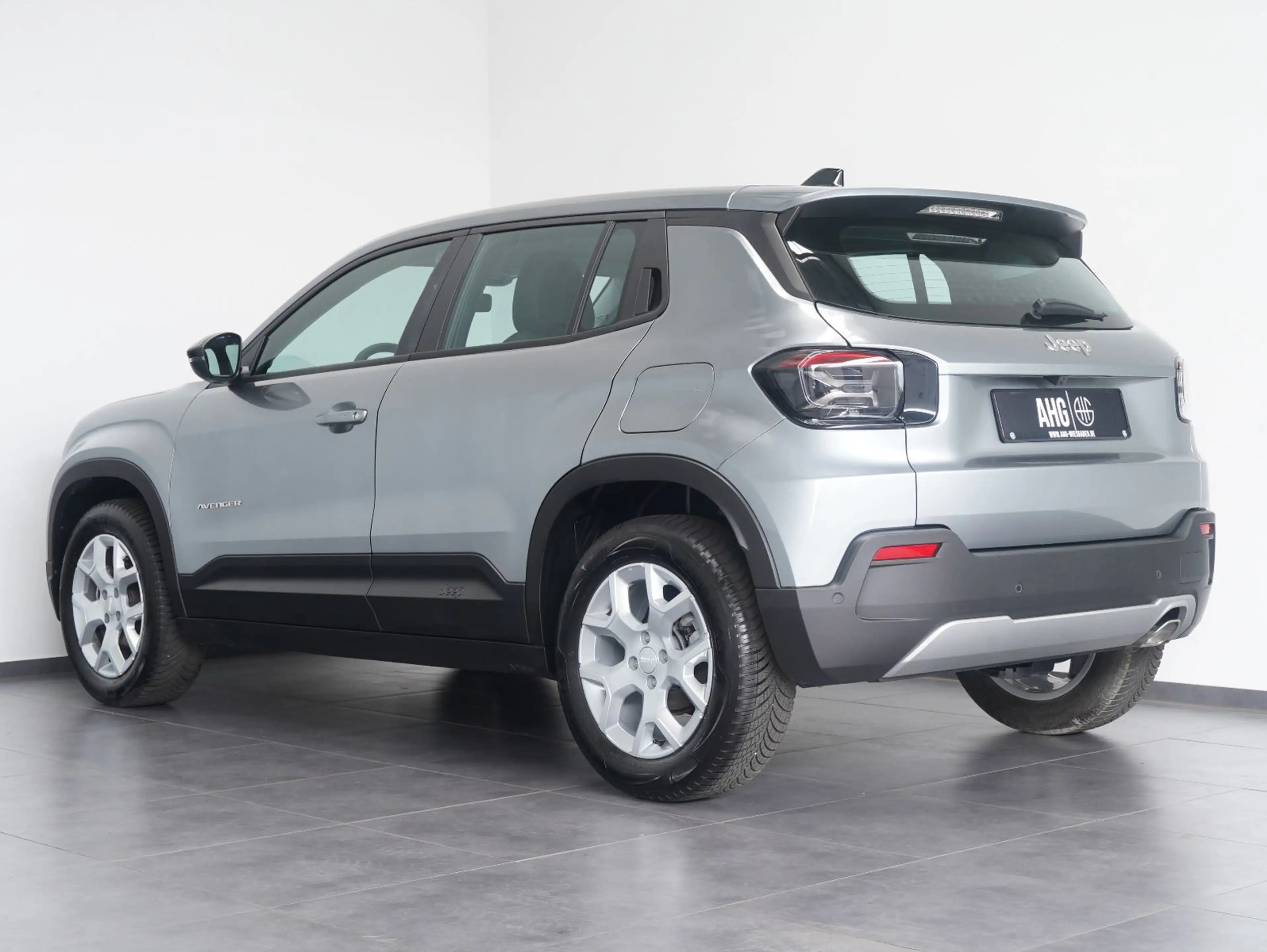 Jeep Avenger 1.2 T-GDI Altitude LED/ACC/CAM/CARPLAY — photo 4