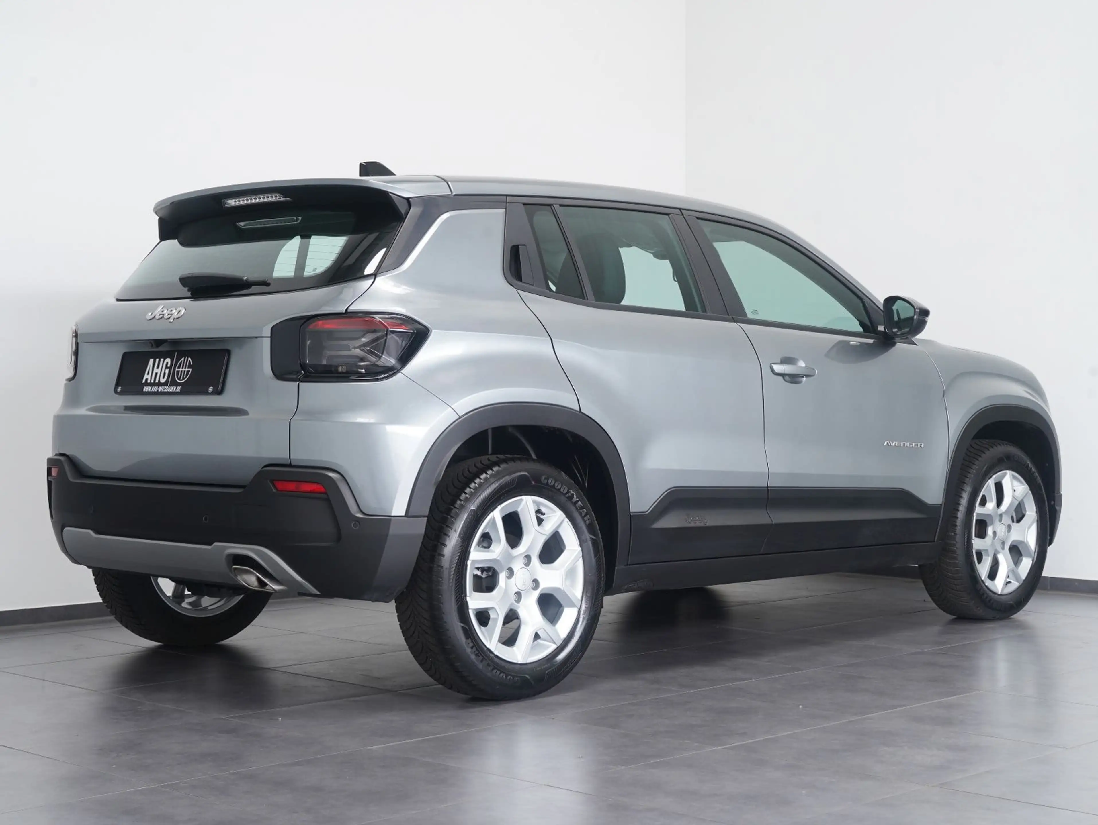 Jeep Avenger 1.2 T-GDI Altitude LED/ACC/CAM/CARPLAY — photo 3