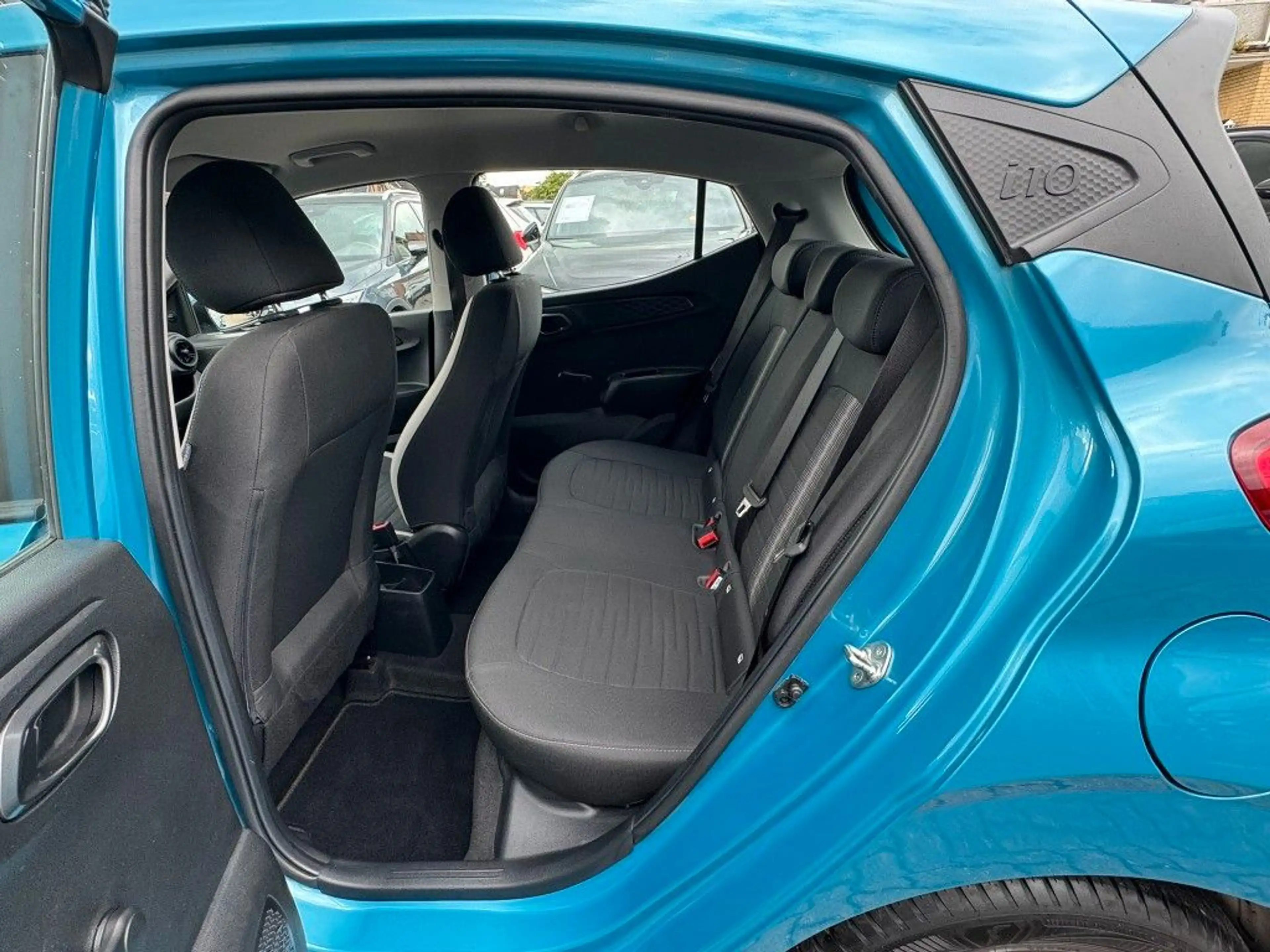 Hyundai i10 1,0i Comfort / SHZ/LHZ / ALLWETTERREIFEN — photo 22