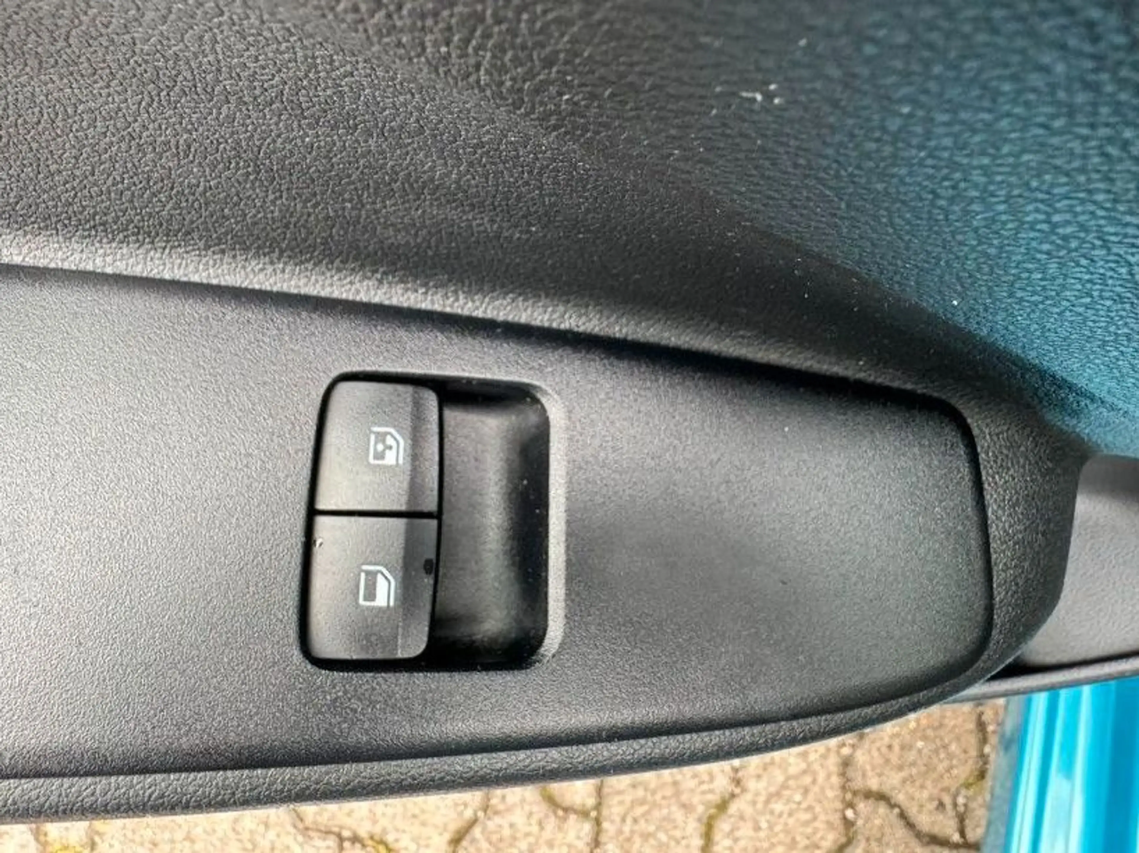 Hyundai i10 1,0i Comfort / SHZ/LHZ / ALLWETTERREIFEN — photo 10