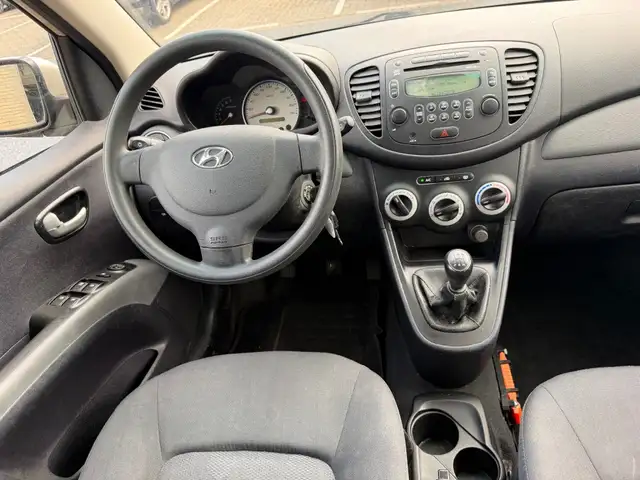 Hyundai I10 view 2