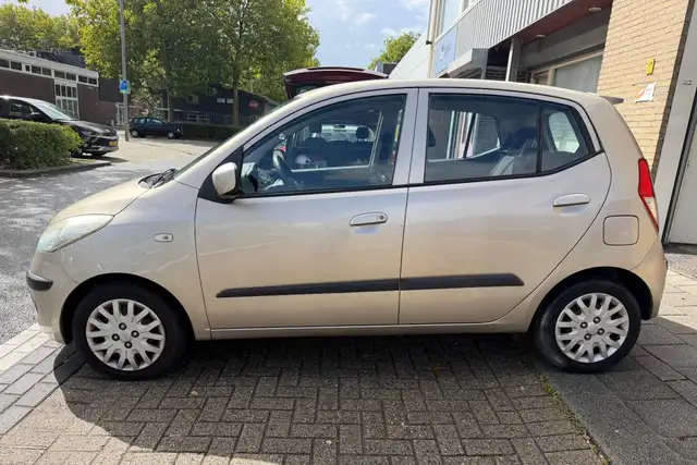 Hyundai I10 view 13