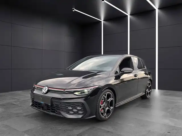 Volkswagen Golf view 2