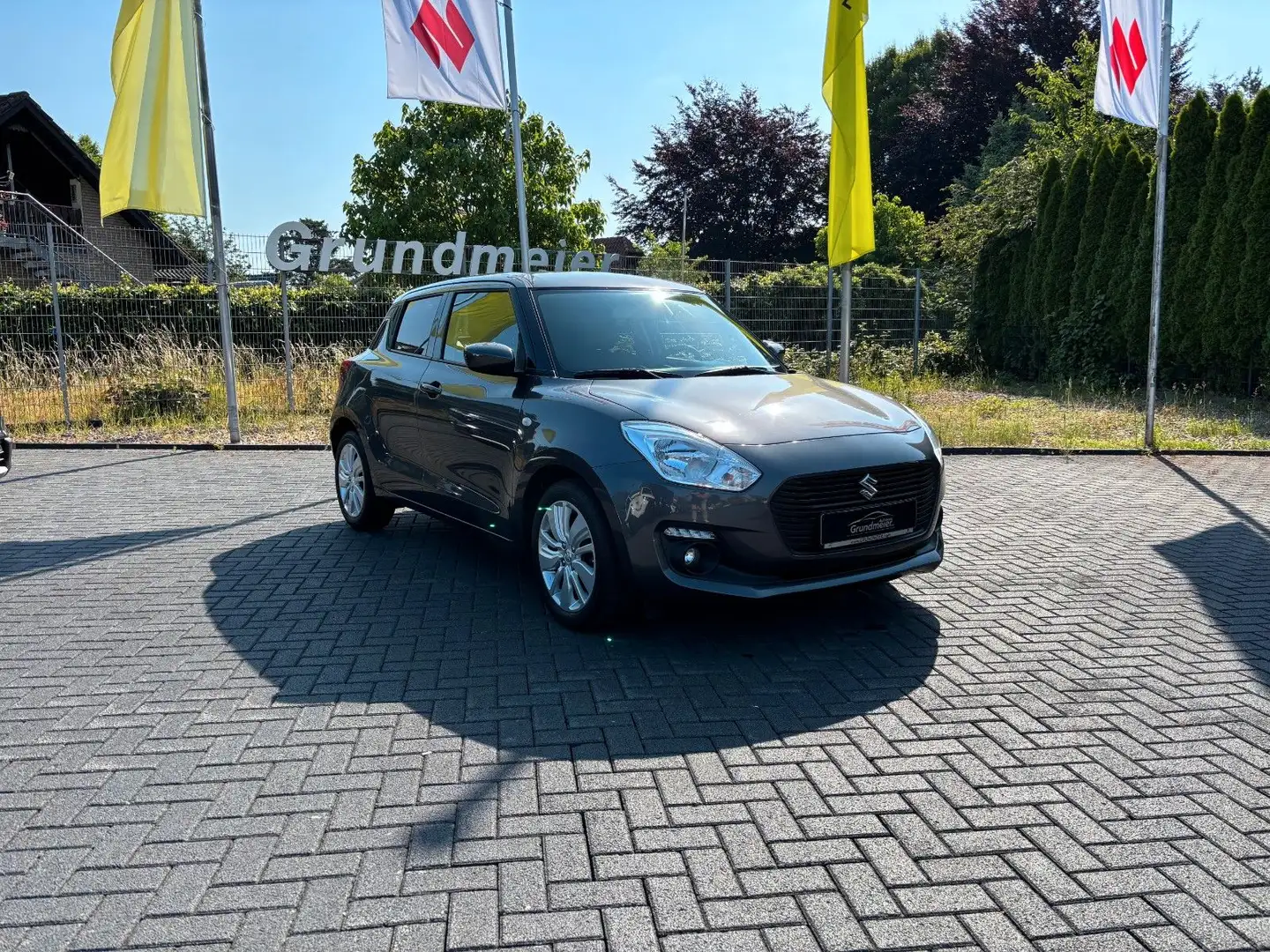 Suzuki Swift Comfort Hybrid/Kamera/CarPlay/Sitzheizung Grau - 2