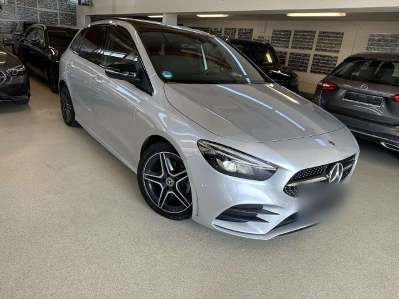 Mercedes-Benz-B 200-AMG Line+AHK+Standheizung+Pano+Night+Ganzjahresrei
