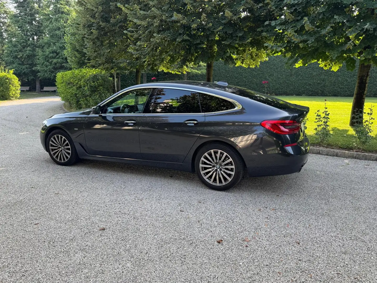 BMW 630 Serie  630d Gran Turismo xdrive Luxury 265cv auto Nero - 2