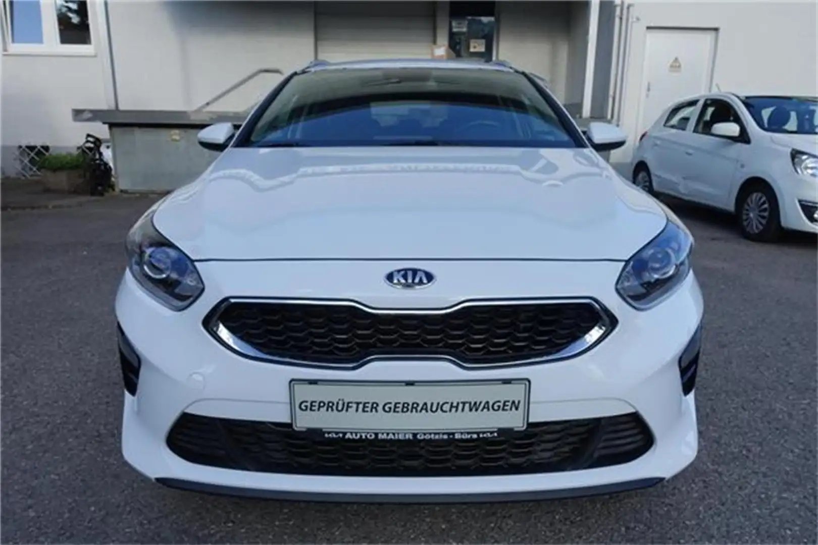 Kia Ceed / cee'd ceed SW 1,6 CRDi SCR ISG Silber 48V Weiß - 2