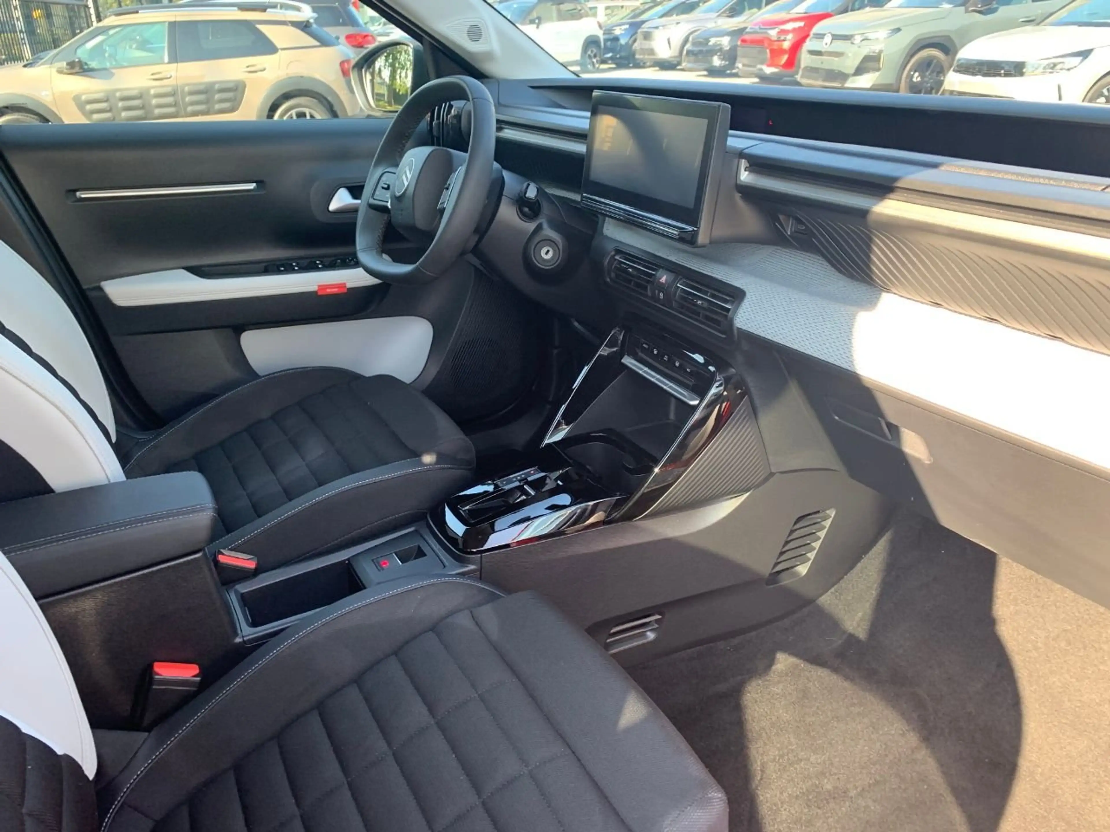 Citroen C3 Aircross Hybrid 145 MAX — photo 15