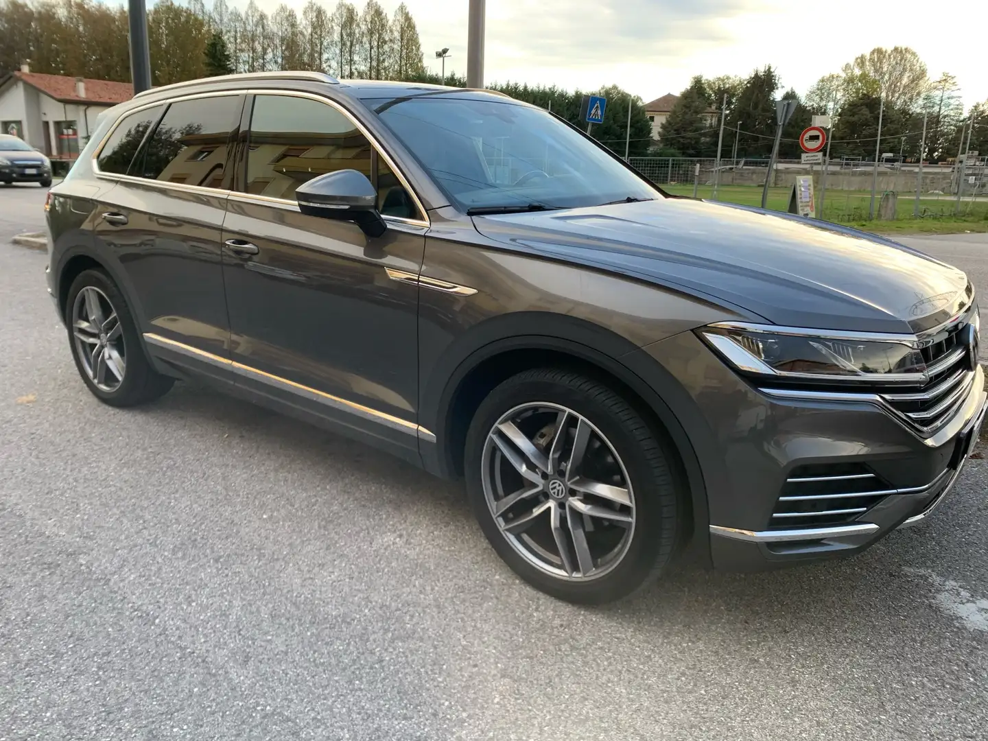 Volkswagen Touareg 3.0 V6 tdi Advanced 231cv tiptronic Szürke - 1
