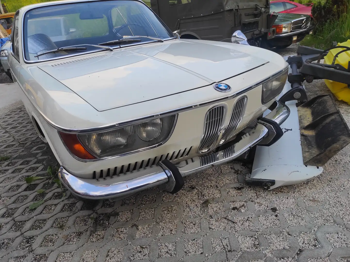 BMW 2000CA, neue Klasse Coupe Alb - 2