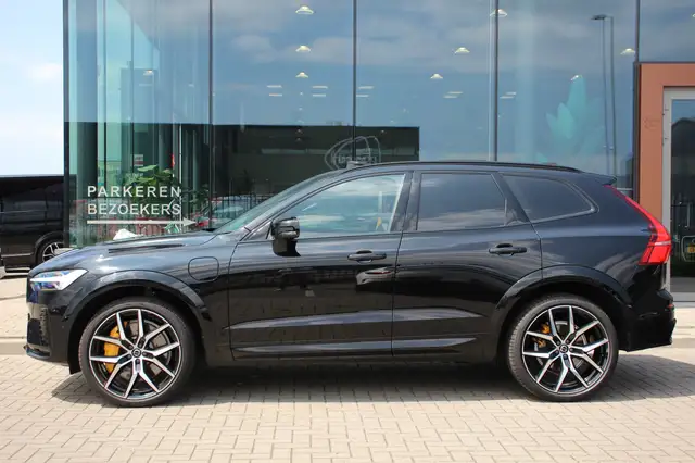 Volvo XC60 view 18