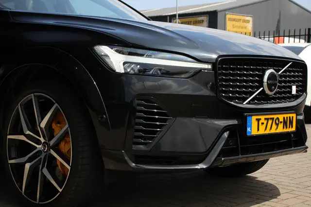 Volvo XC60 view 7