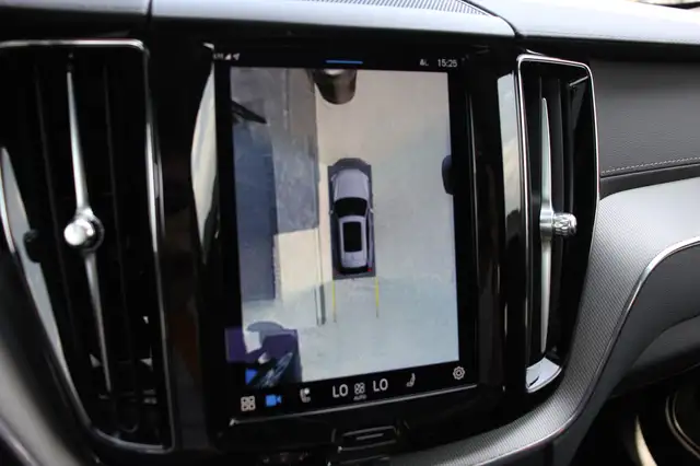 Volvo XC60 view 19