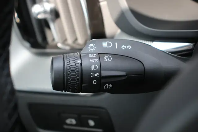 Volvo XC60 view 27