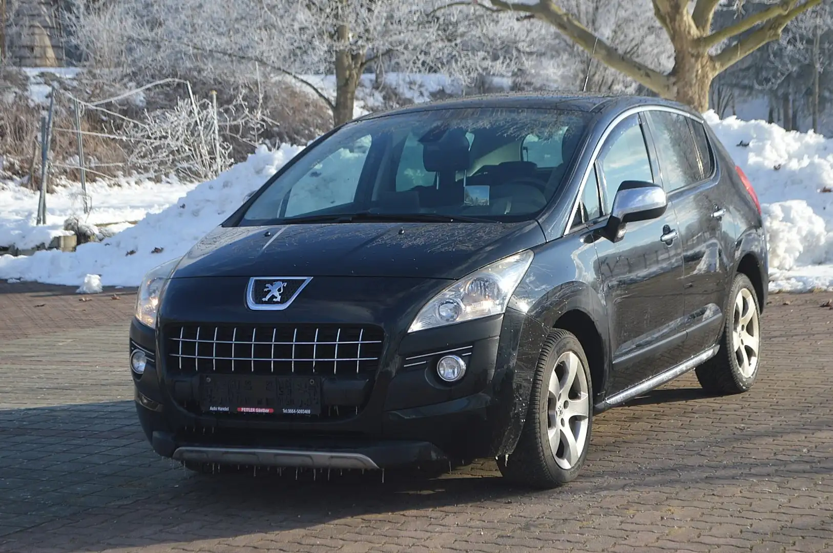 Peugeot 3008 2,0 HDi Aut.+AHK+NAVI+SHZ+TEL Schwarz - 2