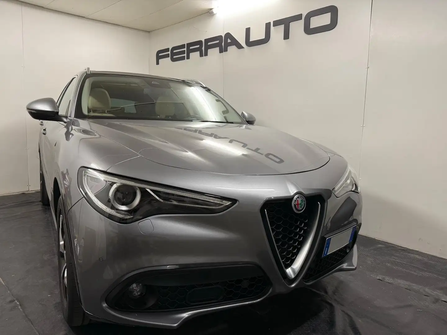 Alfa Romeo Stelvio Stelvio 2.2 t Ti Q4 210cv auto IMPECCABILE 1 PROPR Grigio - 2