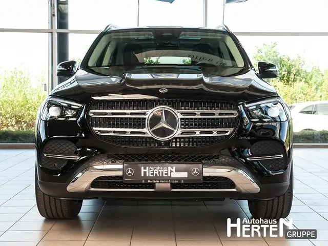 Mercedes-Benz GLE view 2