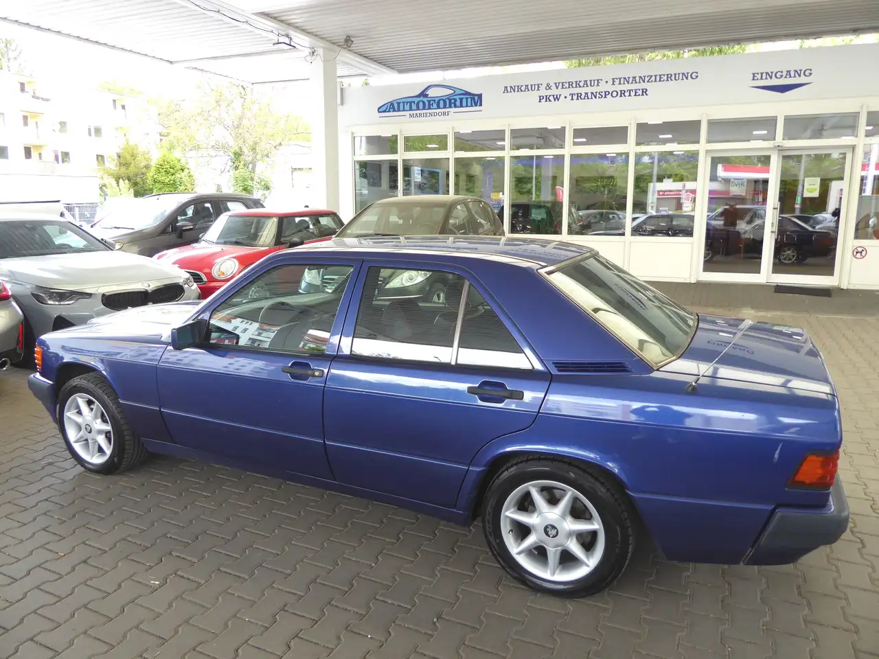 Mercedes-Benz 190 E 2.3 Avantgarde azzurro --TÜV/AU 09/2027--, foto 5