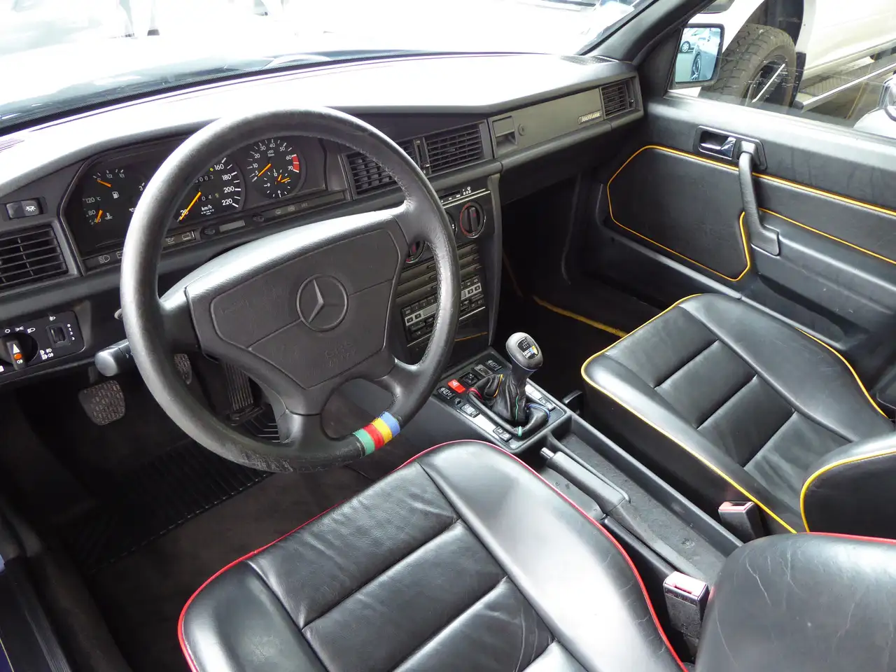 Mercedes-Benz 190 E 2.3 Avantgarde azzurro --TÜV/AU 09/2027--, foto 6