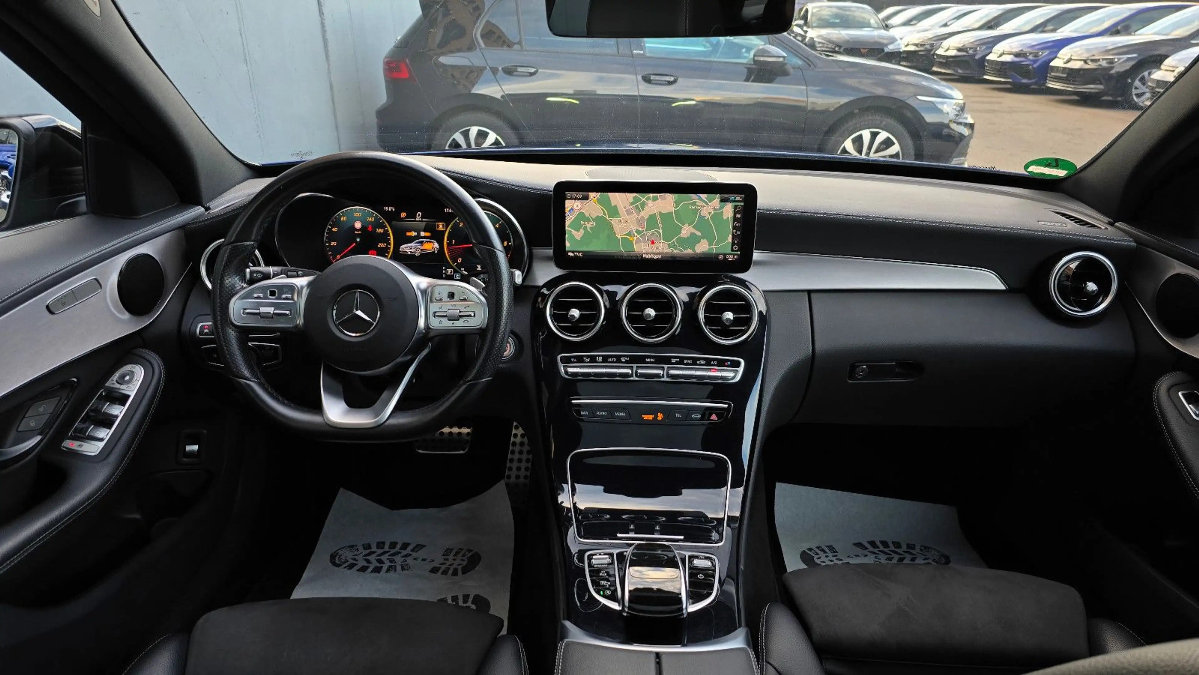 Mercedes-Benz C 220 d T Autom. AMG Night Pano/Virtual/AHK — photo 5