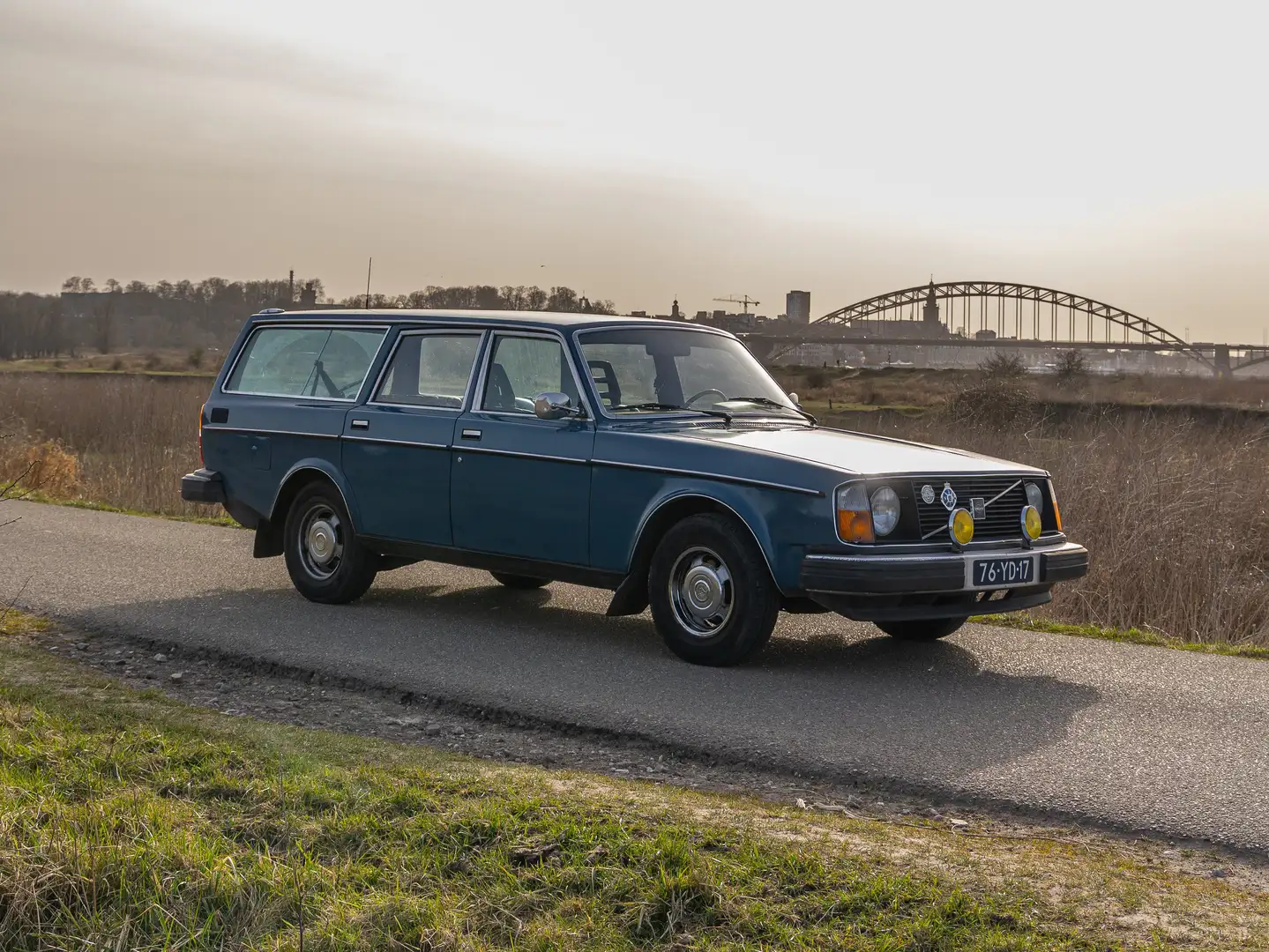 Volvo 245 245 Blu/Azzurro - 1