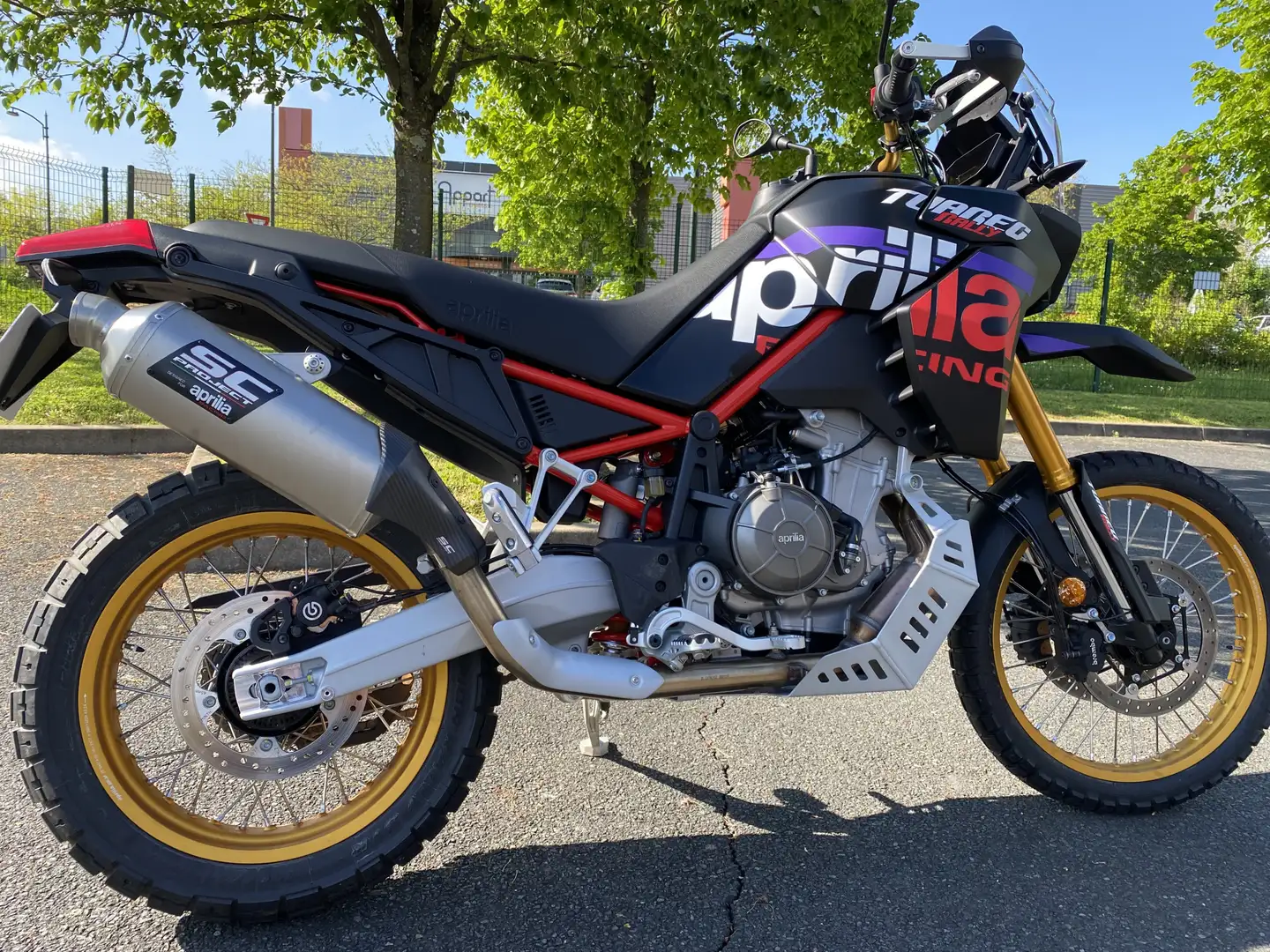 Aprilia Tuareg - 1