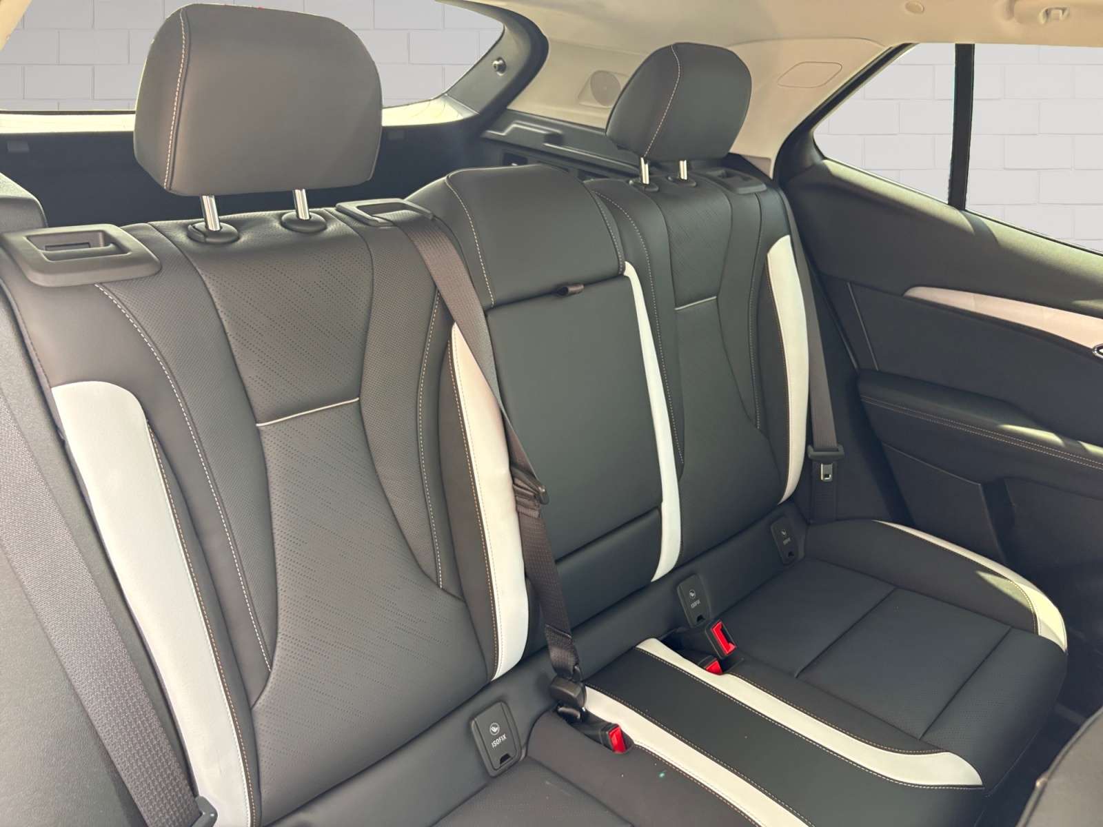 used 2025 Buick Envision car, priced at $41,888