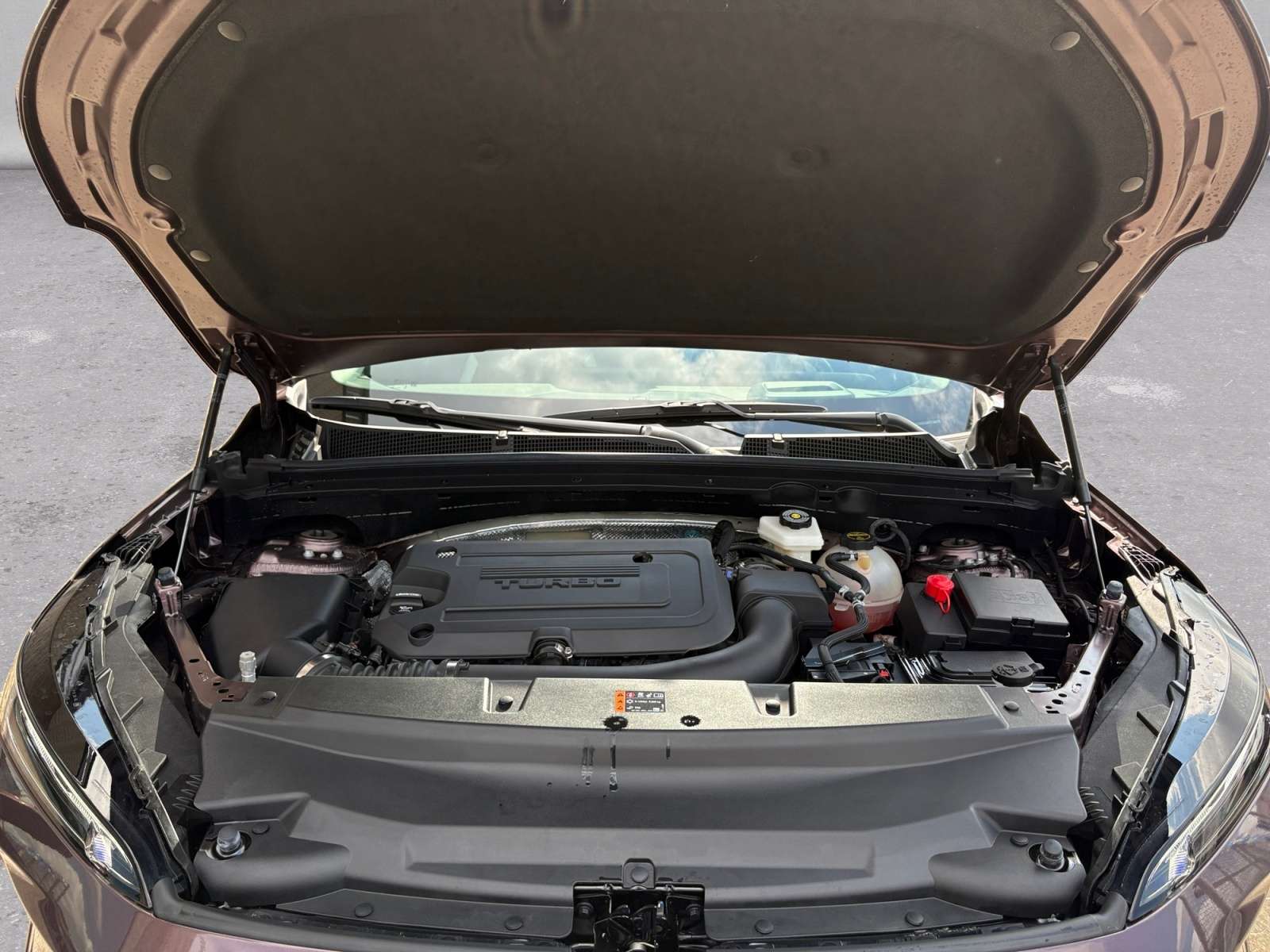 used 2025 Buick Envision car, priced at $41,888
