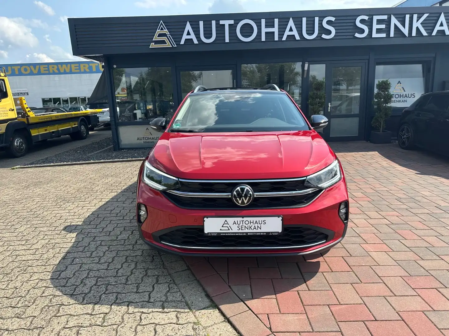 Volkswagen Taigo 1.5 TSI Style*NAVI*LED*R-CAM*ACC*CARPLAY* Rot - 2