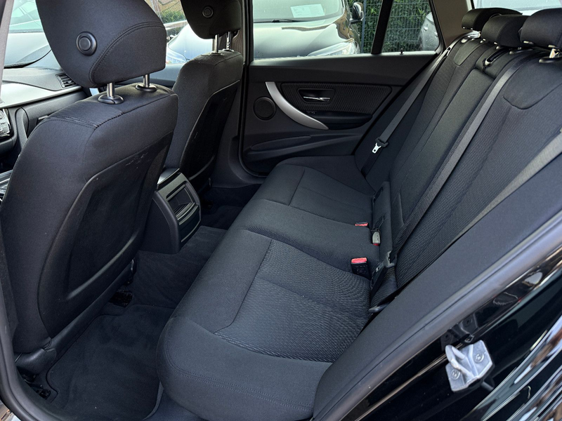 BMW 318 d Touring, SEHR GEPFLEGT, Scheckh., Navi — photo 13