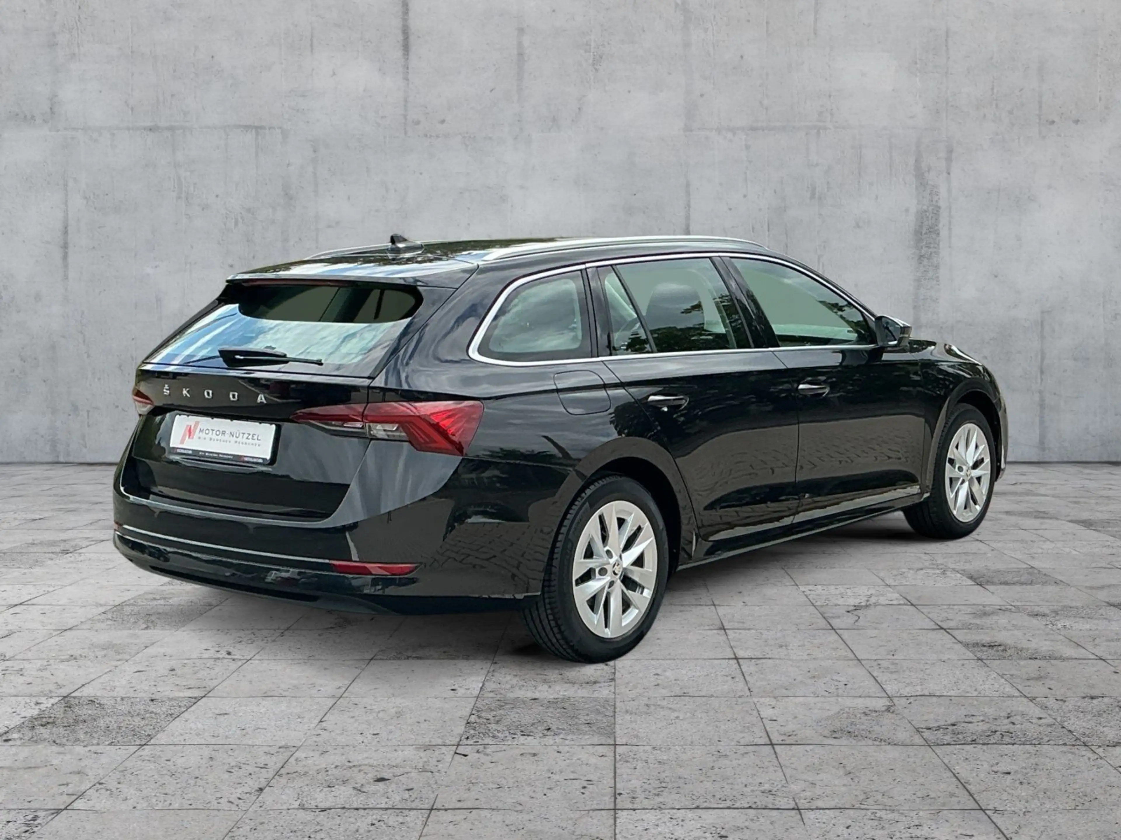 Skoda Octavia Combi 2.0 TDI DSG Style LED+NAV+APP+ACC — photo 6