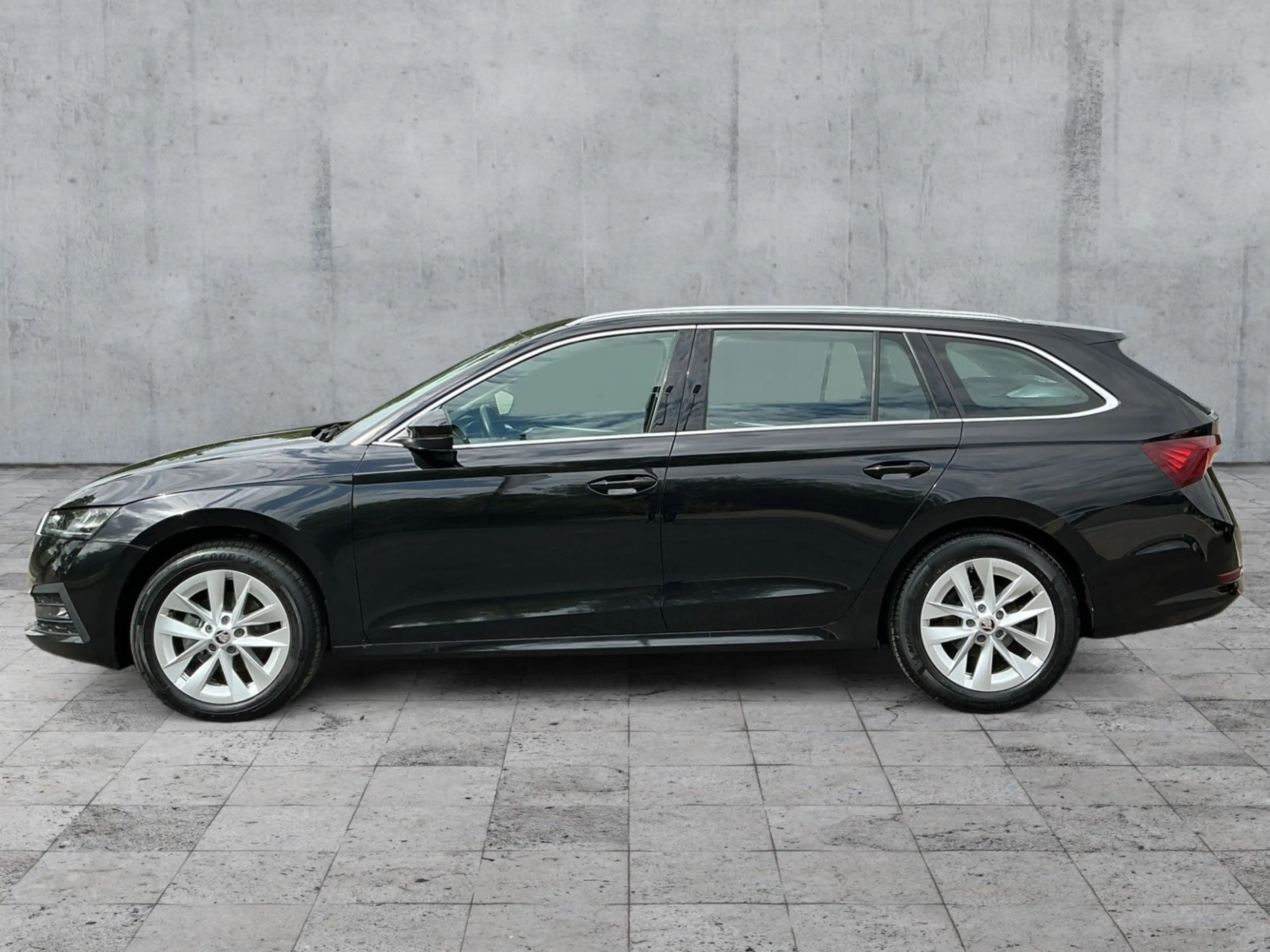 Skoda Octavia Combi 2.0 TDI DSG Style LED+NAV+APP+ACC — photo 4
