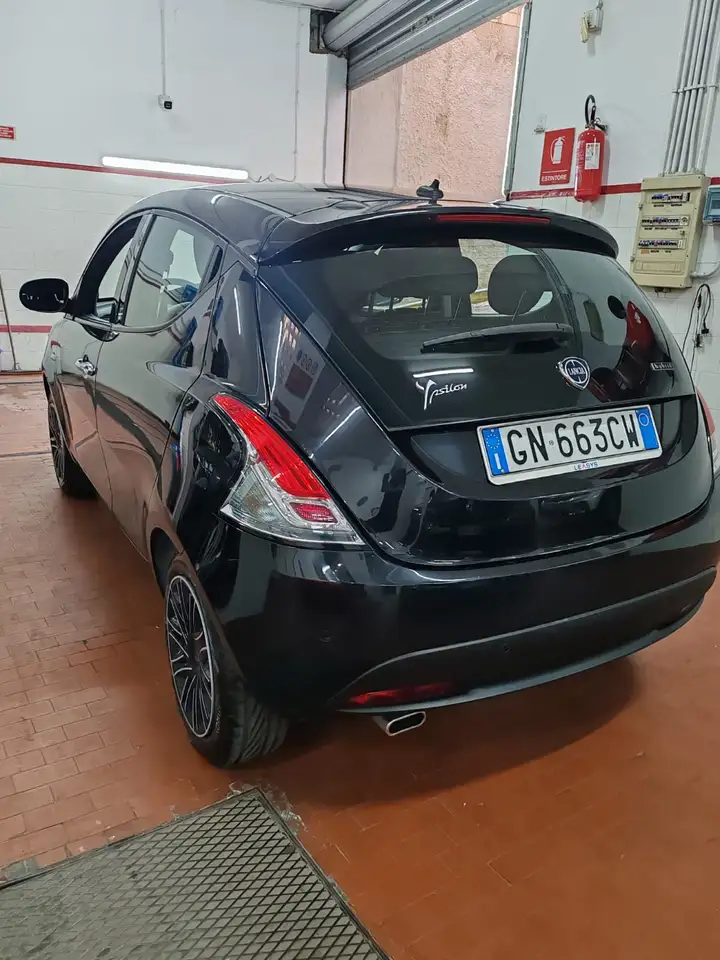 Lancia Ypsilon 2023