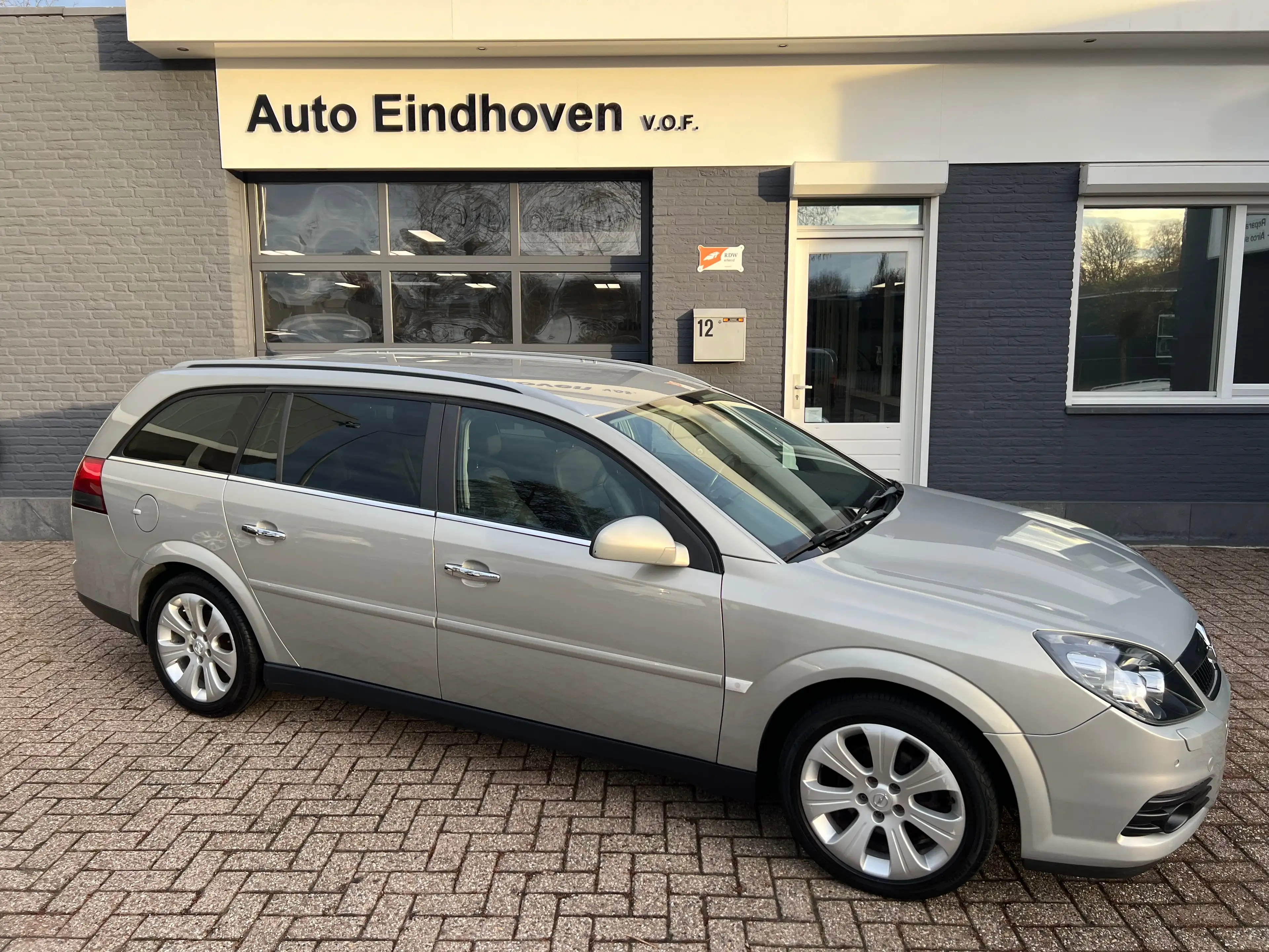 Opel Vectra 2.2-16V Exe,Station,Leder,Navi,Pdc 2008 €5995,- — photo 5