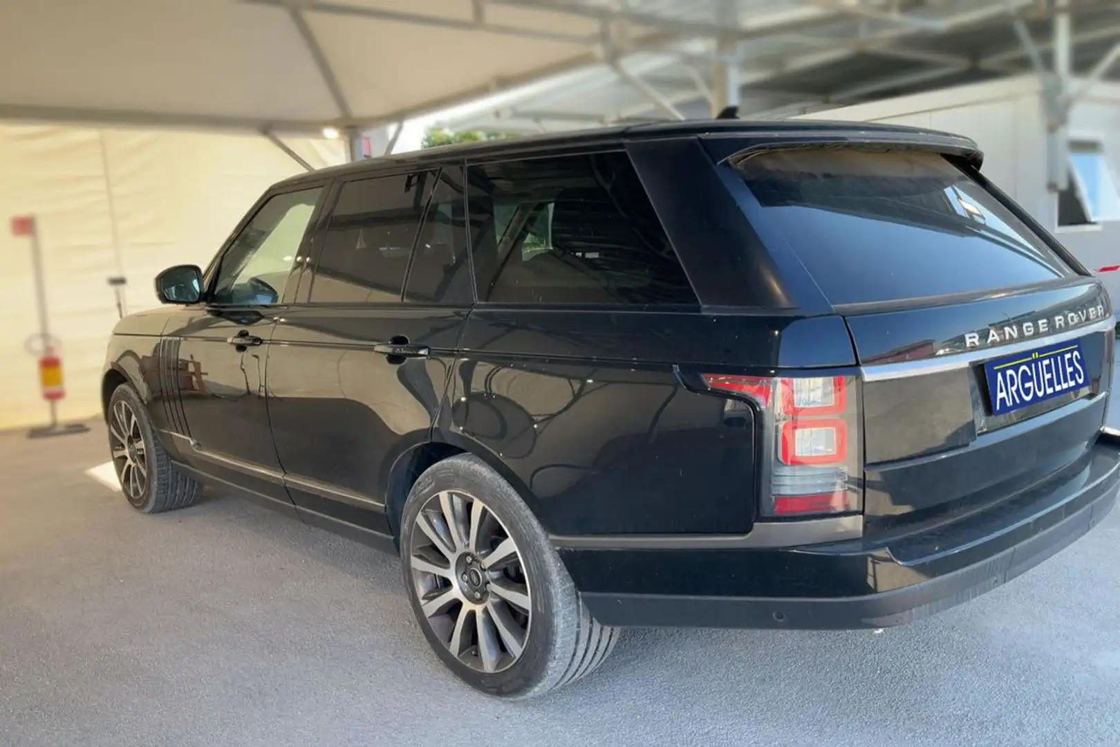 Land Rover Range Rover 4.4SDV8 Vogue Aut. Nero - 2