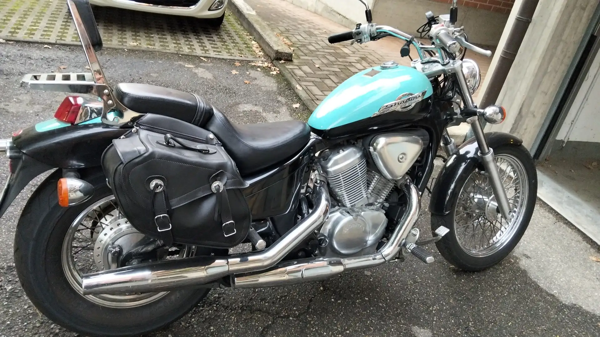 Honda Shadow 600 Silber - 1