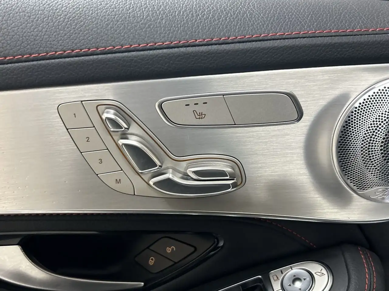 Mercedes-Benz GLC снимка Mercedes-Benz GLC