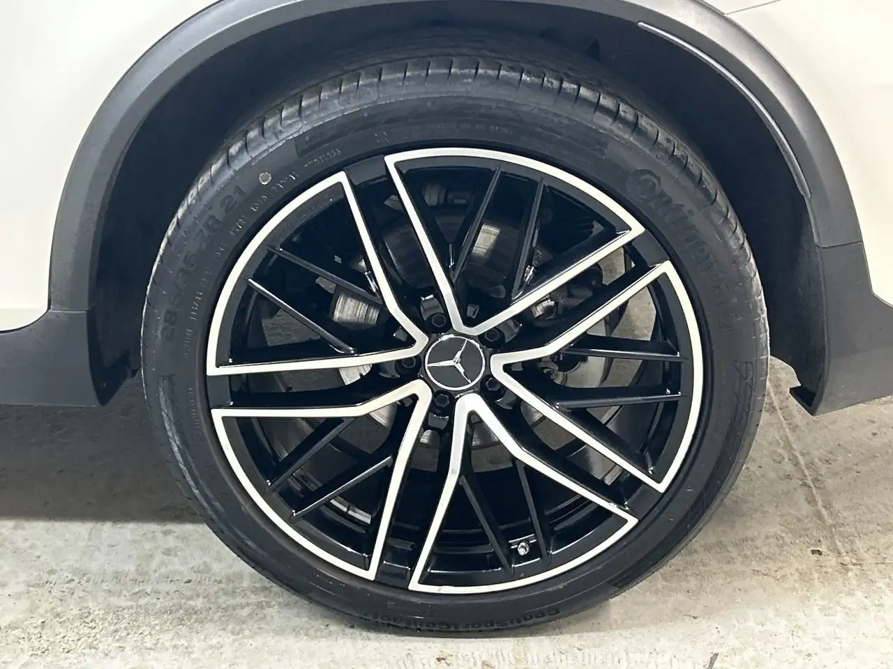 Mercedes-Benz GLC снимка Mercedes-Benz GLC