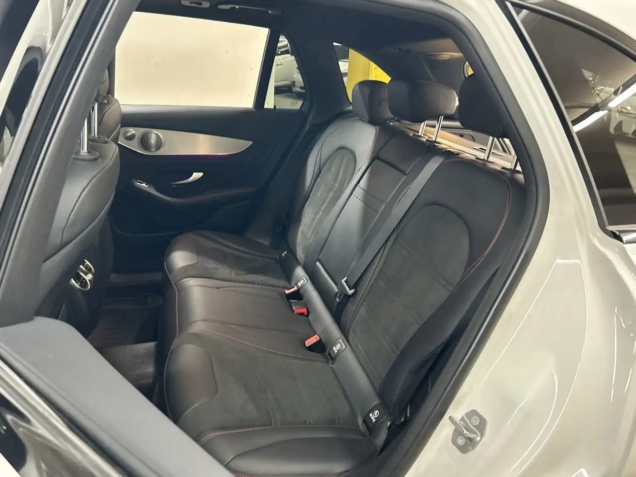 Mercedes-Benz GLC снимка Mercedes-Benz GLC
