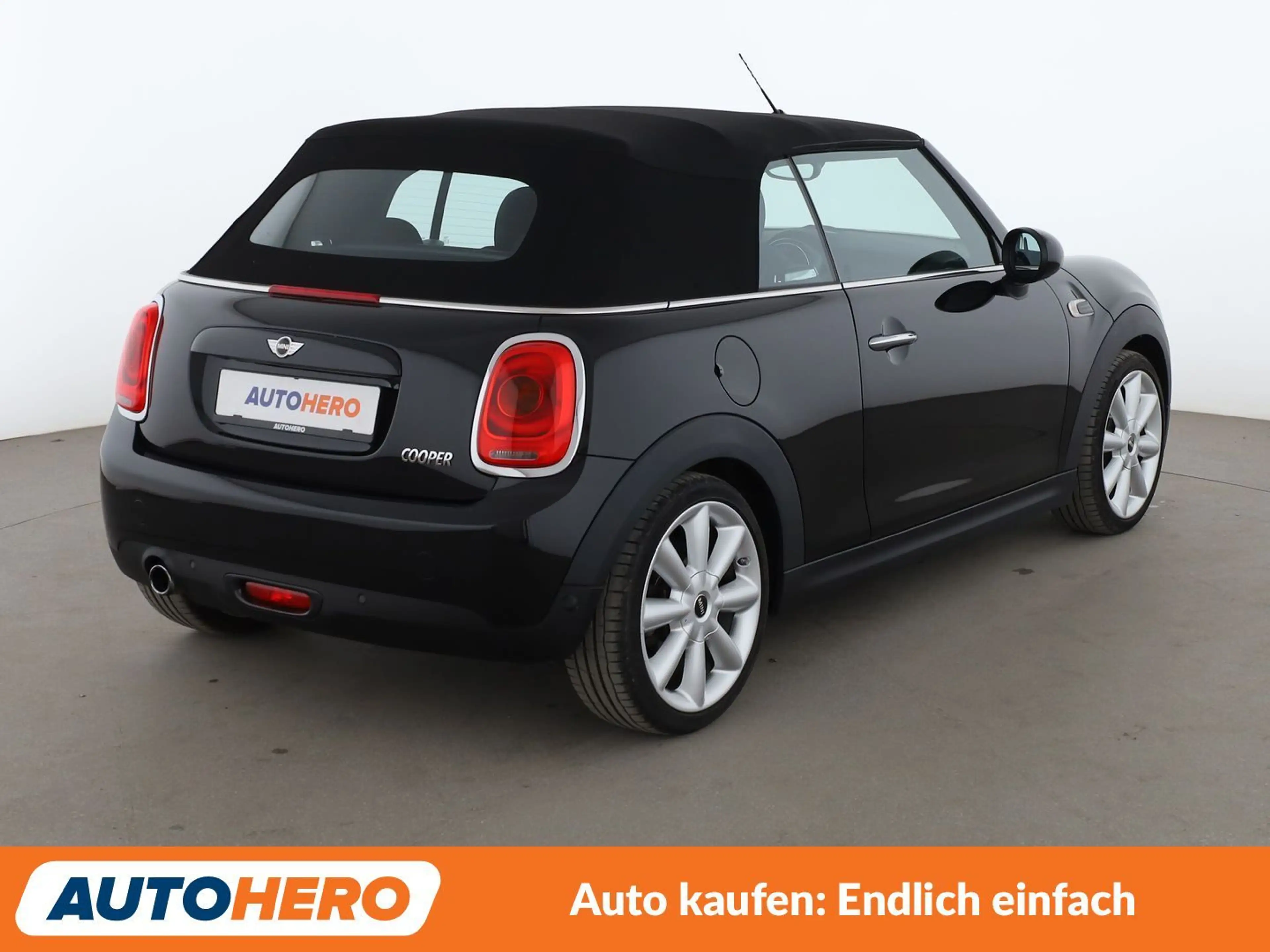 MINI Cooper Cabrio Cooper — photo 6