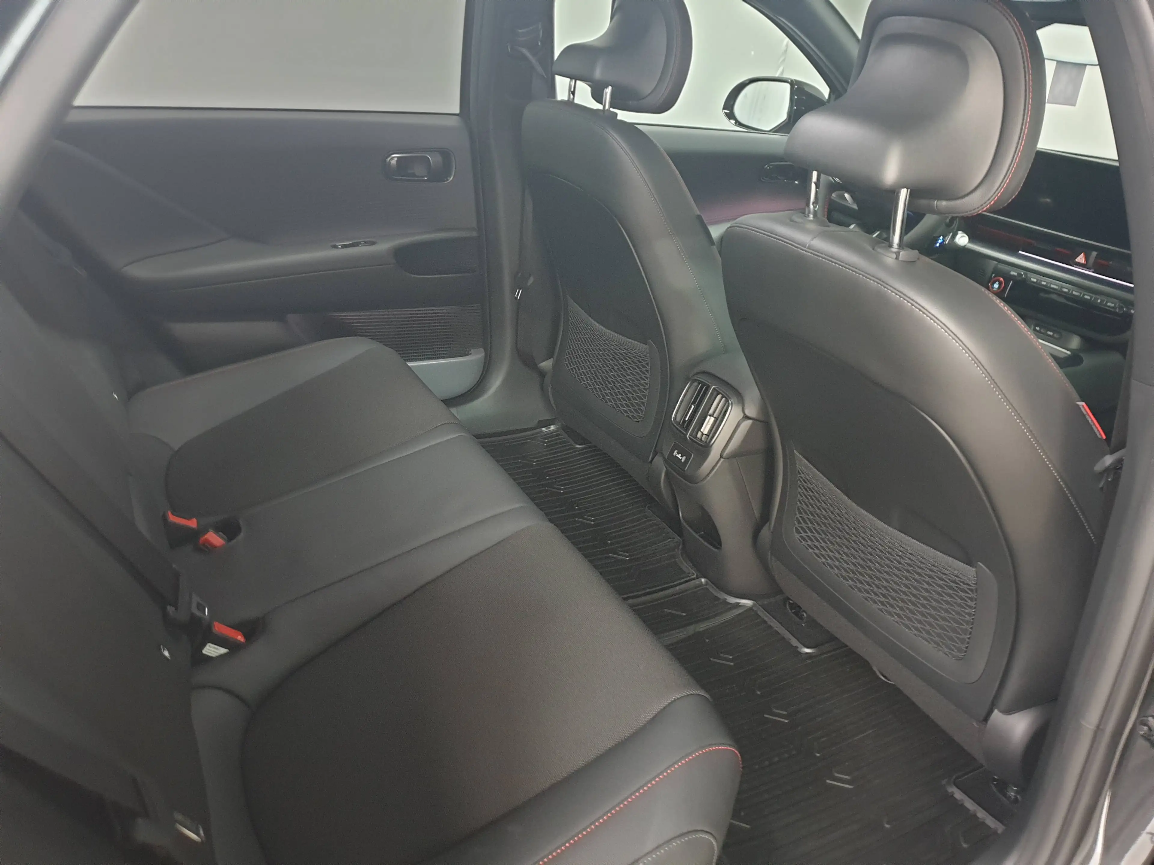 Hyundai IONIQ 6 IONIQ 6 84 kWh Business Plus N-Line — photo 10