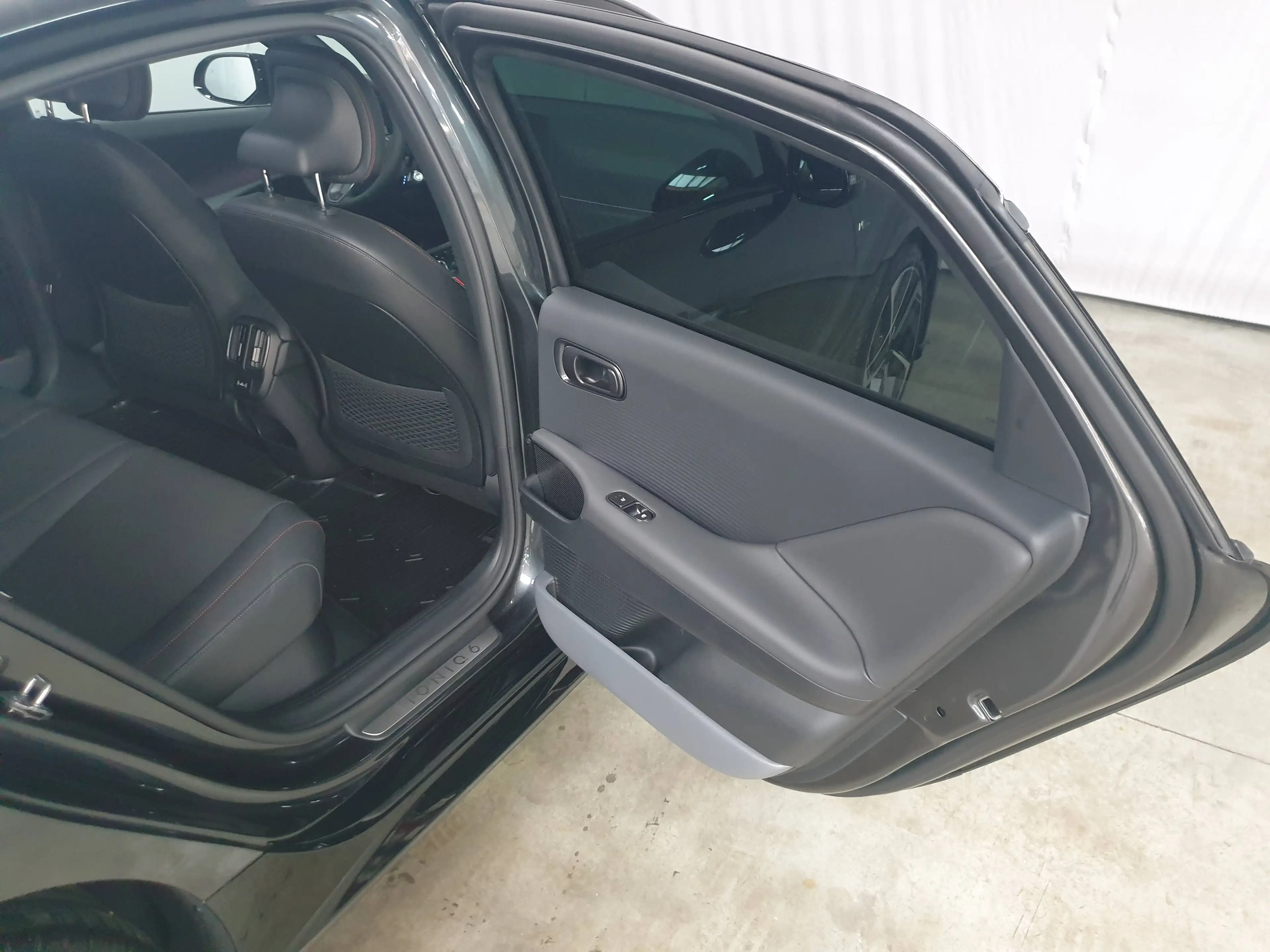Hyundai IONIQ 6 IONIQ 6 84 kWh Business Plus N-Line — photo 9
