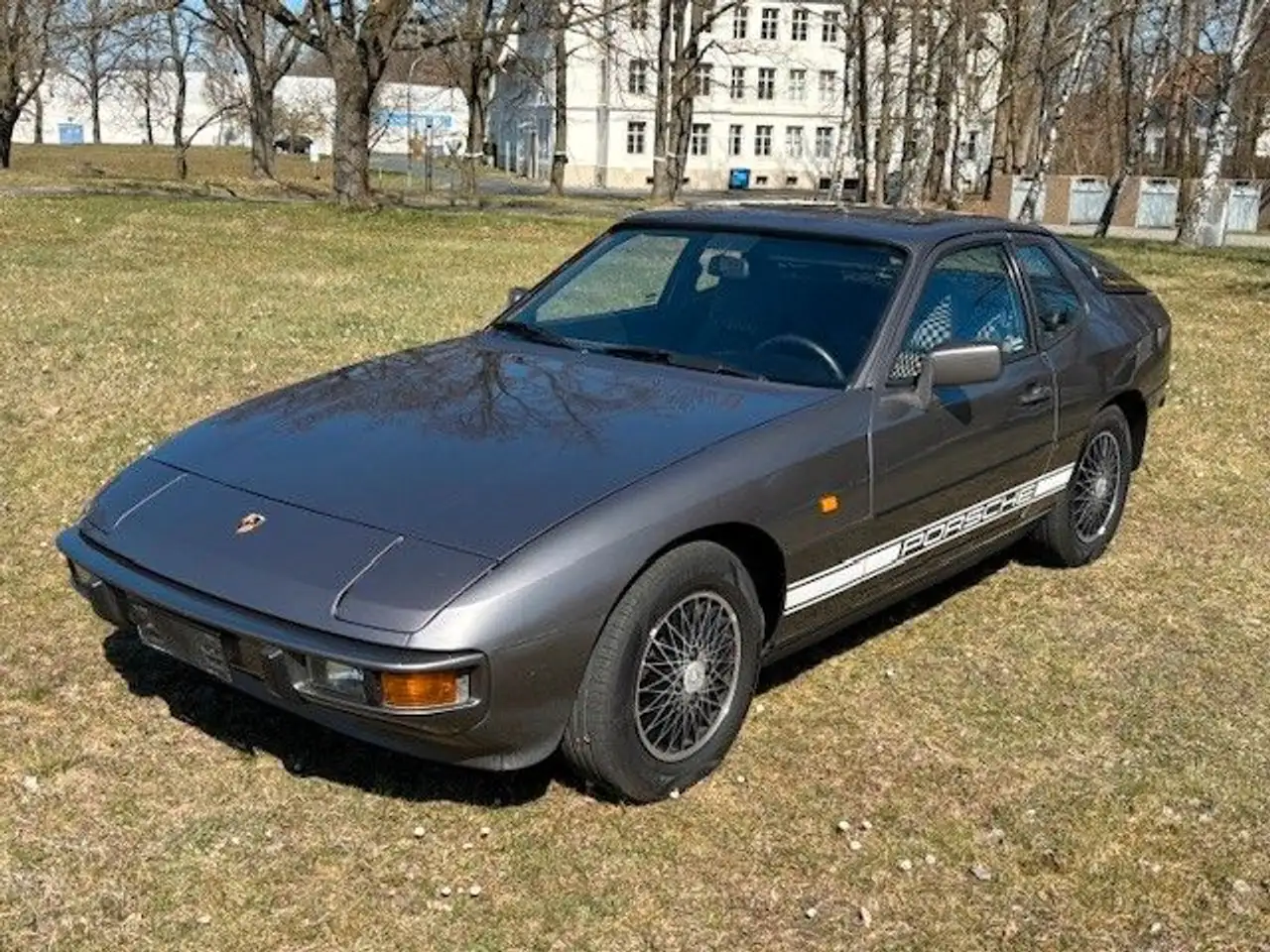 Porsche 924