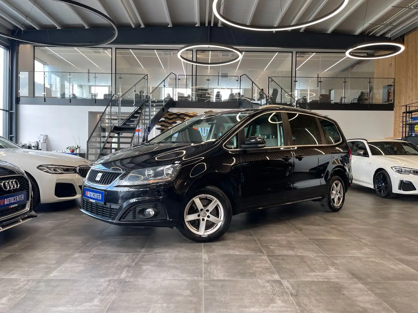 SEAT Alhambra Style *7-SITZER*KAM*AHK*TEMPOMAT*SZHZ* Czarny - 1