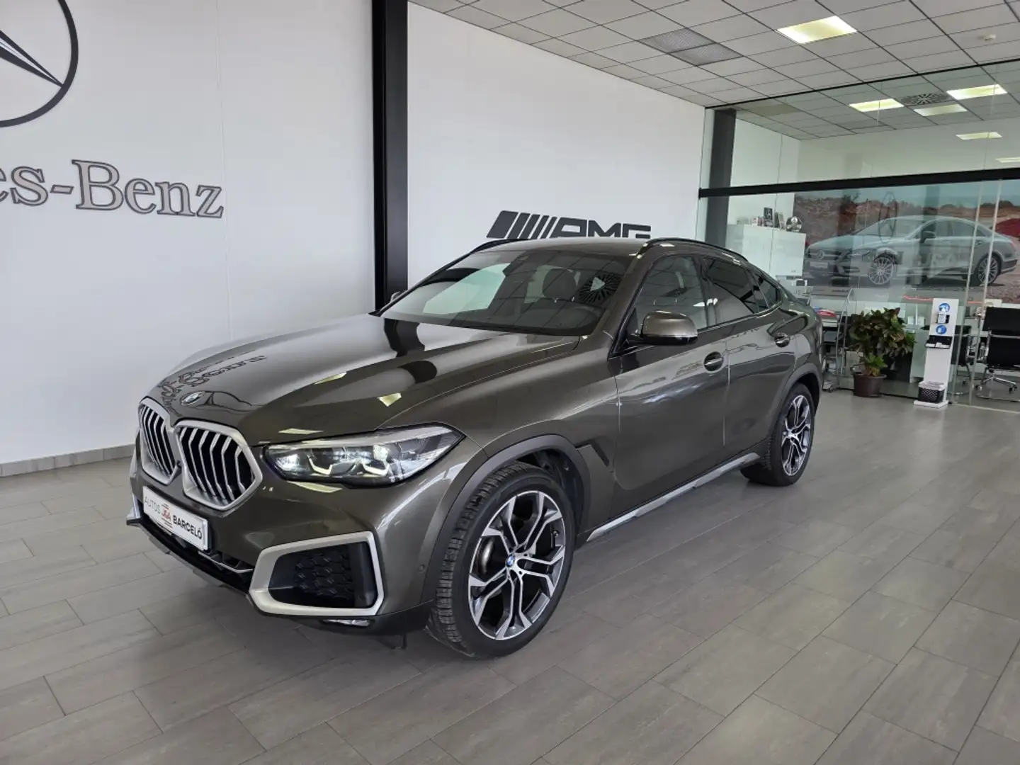 BMW X6 xDrive 30dA Vert - 1