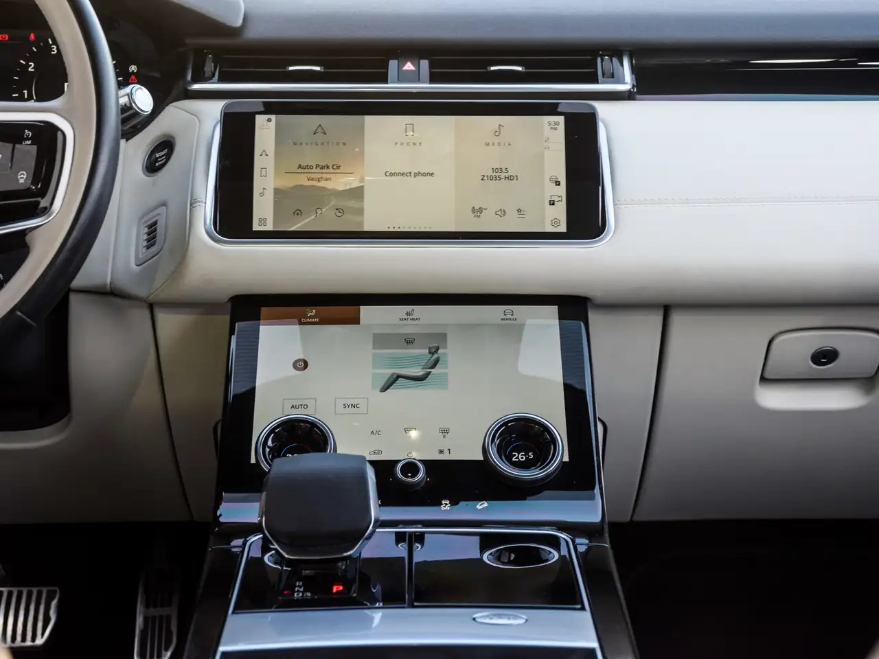 Land Rover Range Rover Velar снимка Land Rover Range Rover Velar