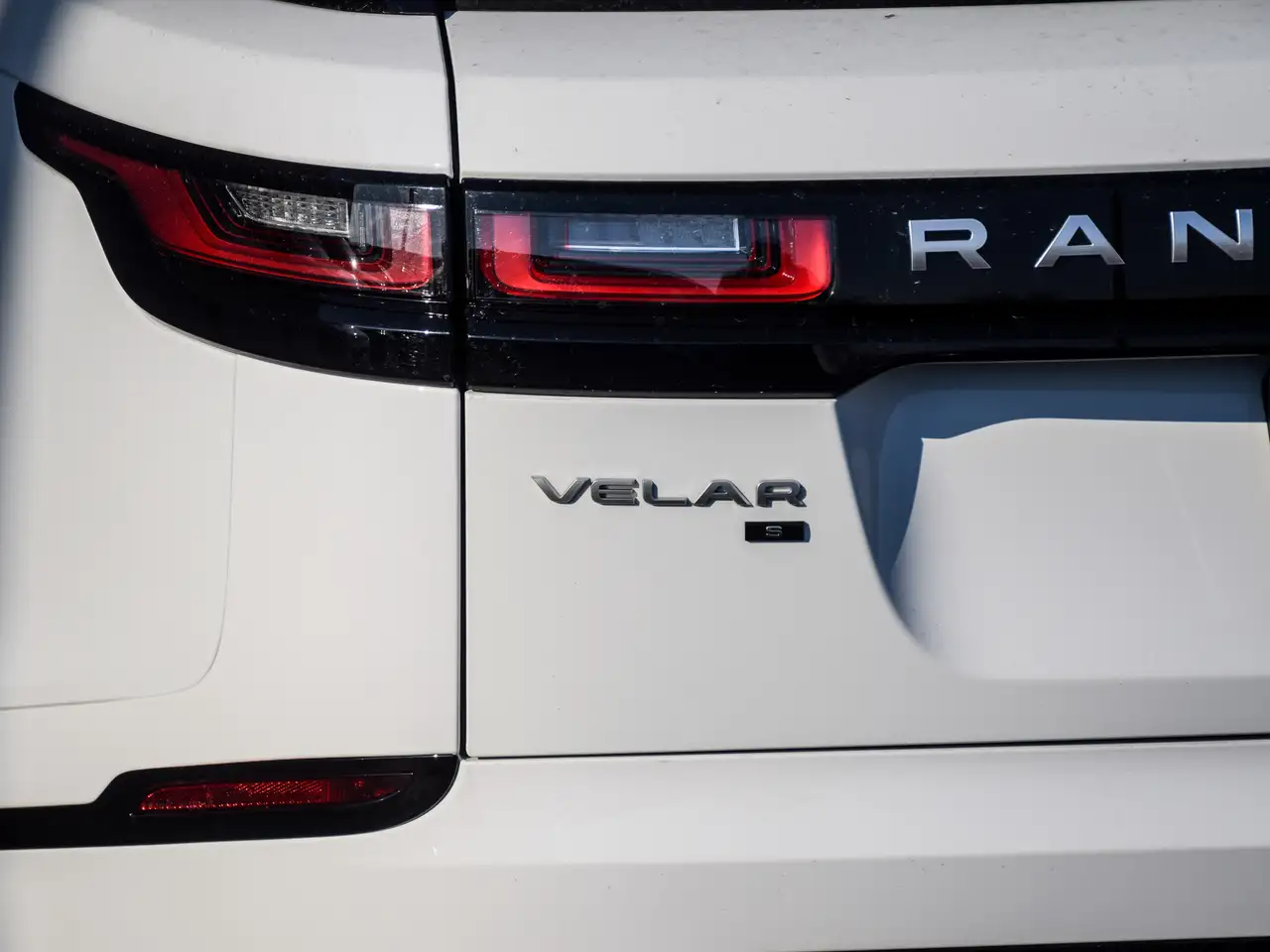 Land Rover Range Rover Velar снимка Land Rover Range Rover Velar